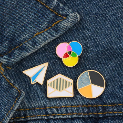 4 Style Fashion Jewelry Cartoon Circle Round Envelope Metal Brooch Enamel Pin Brooches collar Bag Badge Decoration Pins Button ► Photo 1/6