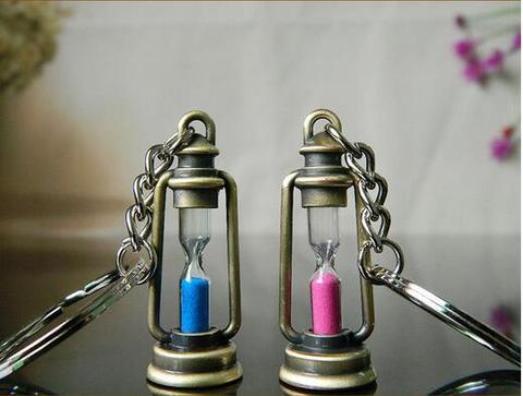 2017 cute metal lamp shape timer hourglass key chain ring couple keychain creative trinket novelty item best gift for women&men  ► Photo 1/5