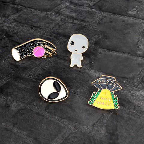 Cartoon UFO Hand Alien baby Planet Brooch Metal Enamel Pins Button Backpack Clothes Collar Pin Badge Icon Gift For Kids Friends ► Photo 1/6