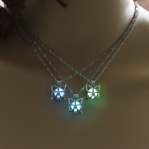 3 Colors Charm Glowing Butterfly Pendant Necklace Cute Luminous Pendant  Jewelry Christmas Gift For Women Necklace ► Photo 1/6
