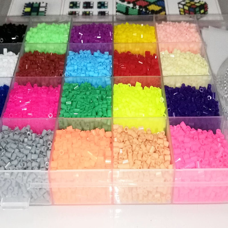 2.6mm Mini Hama Beads Kit With 15 Colors Fusible Beads, Pegboard