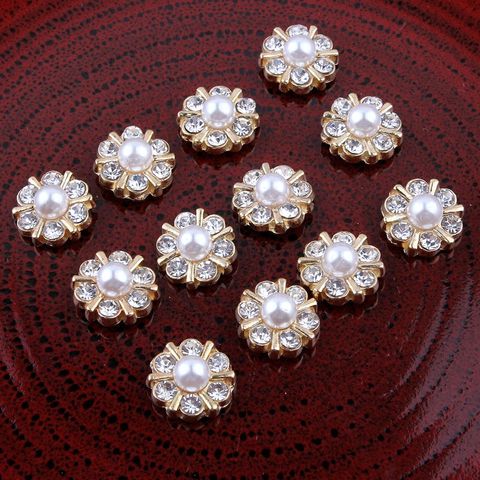 30PCS Vintage Handmade Metal Decorative Buttons+Crystal Pearls Craft Supplies Flatback Rhinestone Buttons for Hair Accessories ► Photo 1/6