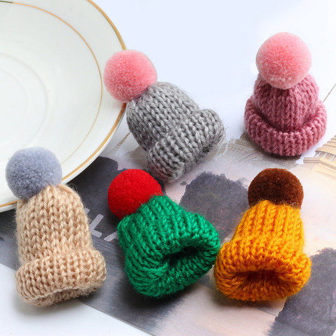 19 Color Cute Mini Knitted Hairball Hat Brooch Sweater Pins Badge Collar Clothes Accessories Creative Hats Pin Brooches Women ► Photo 1/6