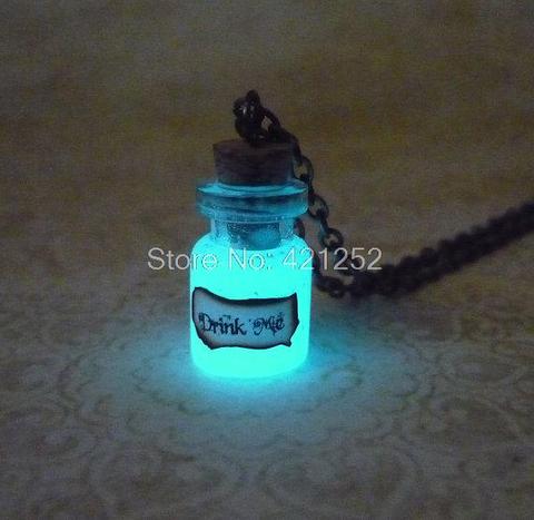 12pcs/lot Alice in Wonderland inspired Pendant Glow In The Dark Drink Me Necklace Glowing Jewelry ► Photo 1/1