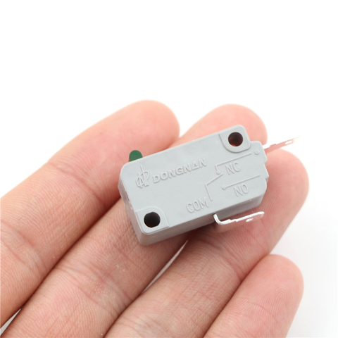 One Piece KW3A Door Micro Switch 5E4 10T105 Microwave Oven Normally Close Switch Tool High Quality ► Photo 1/5