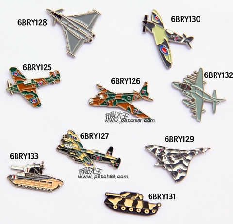 Cartoon Lapel Pins metal  Badge Vintage Classics Fashion Retro Plane airplane Tank battleplane bomber ► Photo 1/2