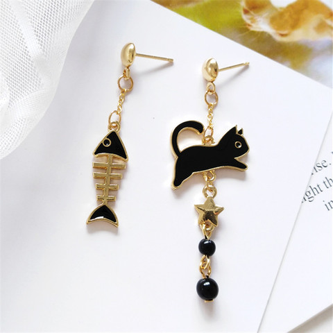 Fashion cat fish bone asymmetry earrings Gold stars Black cat earrings female popular cat eat the fish stud earrings for women ► Photo 1/6