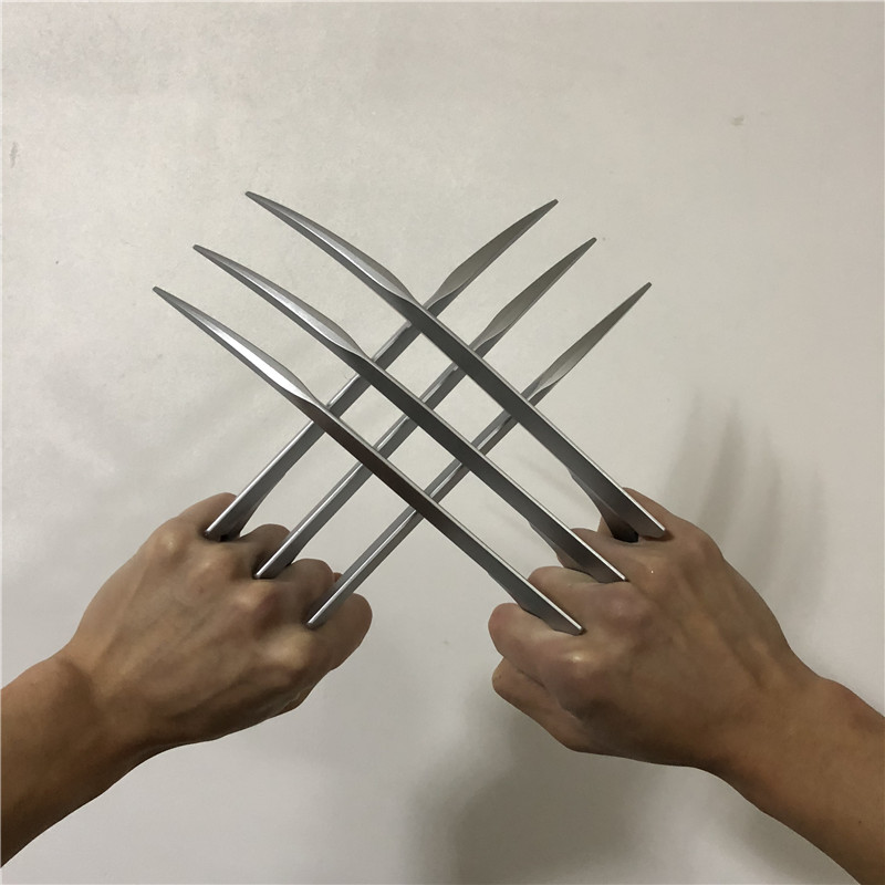 2 pcs/1 pair X-men Wolverine Claws Logan Paws cosplay props ABS Plastic 