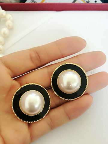 Round Pearl Black Enamel Cute Fashion Clip Earring ► Photo 1/6