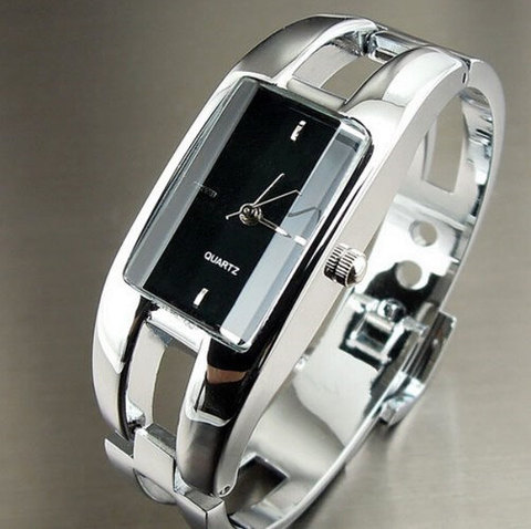 2022 Luxury Women Watch Bracelet Quartz Watches Hollow Slim Band Womens Bangle Watches relogio feminino Beauty Designer Clock ► Photo 1/6