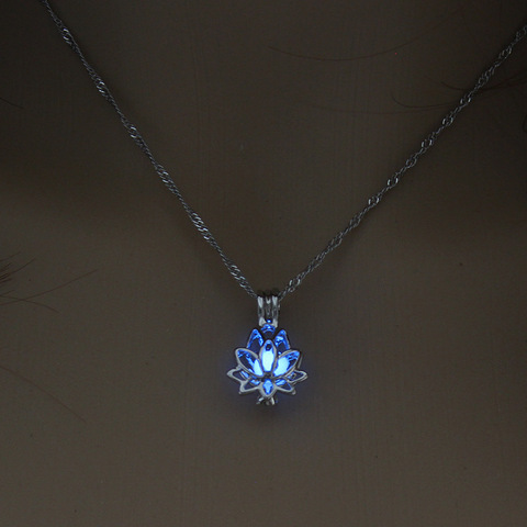 Glow In The Dark Heart Pendant Necklace Luminous Women Jewelry Accessory  Gift