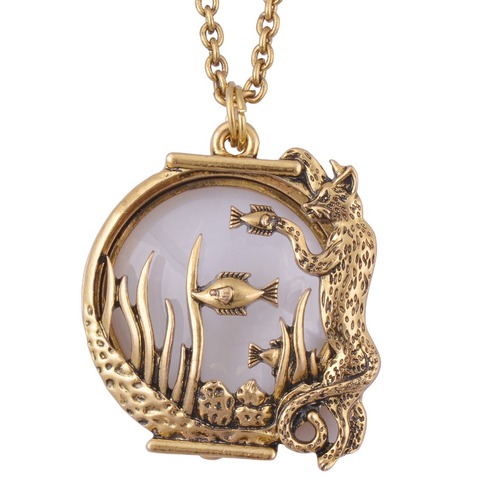 Ocean fish Animal style magnifier glass pendant  necklace antique gold jewelry with magnet closes and opens ► Photo 1/3