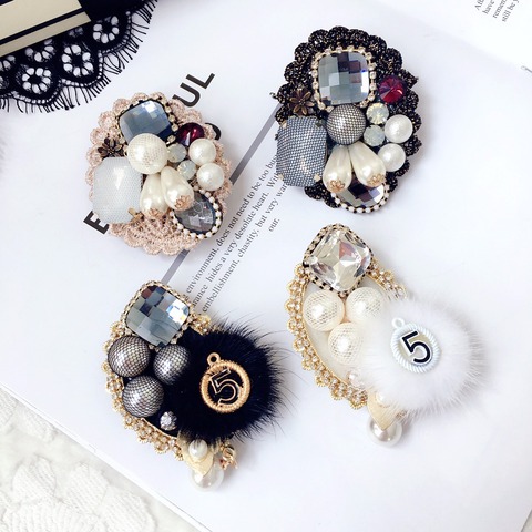 Women Girl Brooch Pins Badge Series Big Metal 5 Fur Chain Pearl Rhinestone Wholesale Coat Korean Handmade Fashion Accessories-SW ► Photo 1/6
