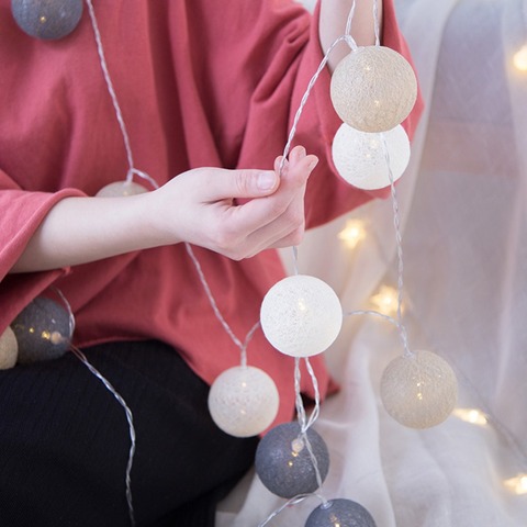 Ball and Chain Party Decoration