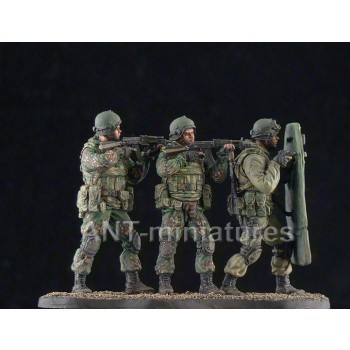 1:35 Modern Russian anti-riot trio ► Photo 1/1