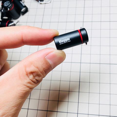 Portable miniature waterproof flashlight miniature ultra-small bright LED mini key-button lamp Every Day Carry FOR tiktok vlog ► Photo 1/4