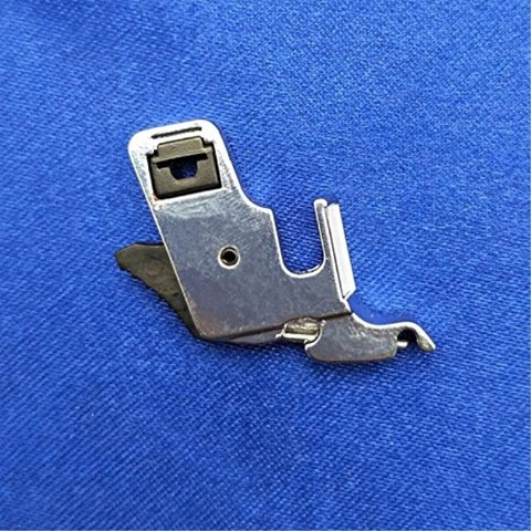 ADAPTER # XC3015051 Snap-On Ankle Low Shank holder Fits Babylock Brother Singer AA7168 ► Photo 1/2
