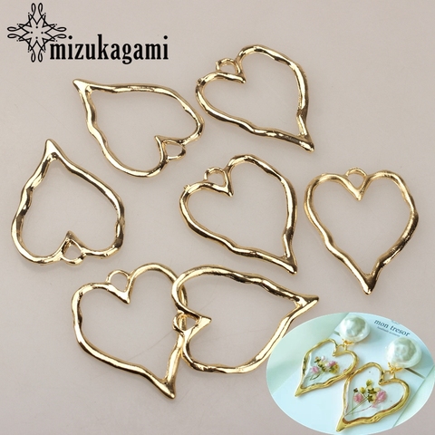 New 37*30mm 6pcs/lot Zinc Alloy Golden Hollow Hearts Charms Pendant For DIY Fashion Jewelry Earrings Making Accessories ► Photo 1/5