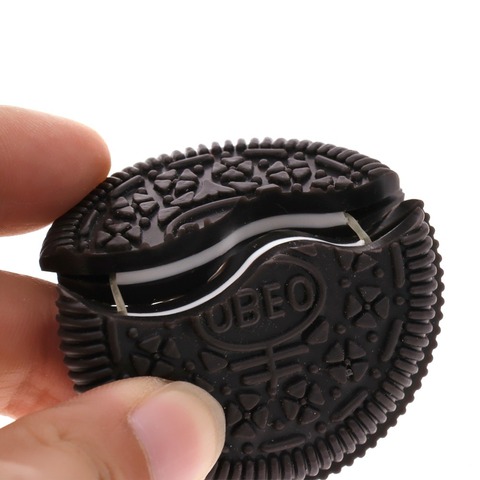 1 Pcs Biscuit Bitten And Restored Close-Up Magic Street Trick Gimmick Cookie Toy Cute Magic Tricks for Kids Gifts ► Photo 1/5