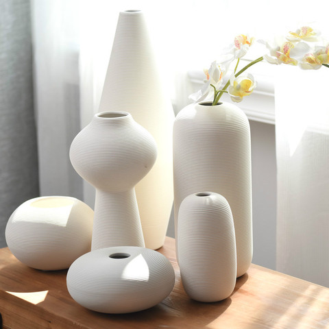 Nordic Classic White Art Ceramic Flower Vase Dining Room Creative Decoration Porcelain Vases ► Photo 1/3