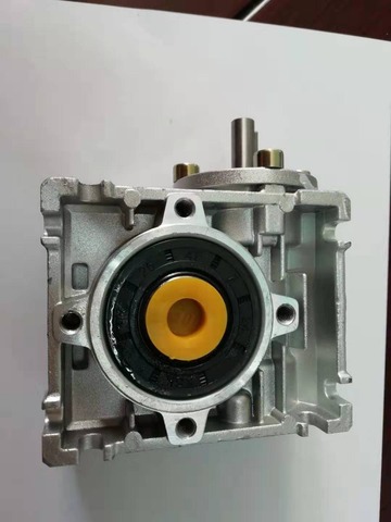 5:1-80:1 NRV30 shaft input worm gear reducer, input hole diameter 9mm output hole 14mm, hand crank turbine reducer ► Photo 1/4