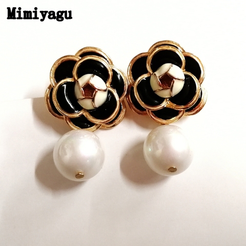 Mimiyagu famous  design golden flower  pearl  earring stud earring for women trendy jewelry ► Photo 1/6