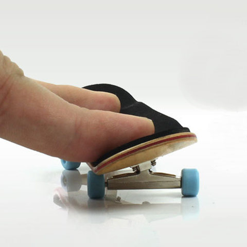 1 Set Wood Professional Fingerboard Toys Mini Finger Skateboard PU Non-slip Frosted Mat Finger Maple Skateboard Toy for Children ► Photo 1/6