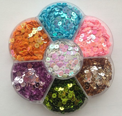 2015 New 7 colors/set 4mm Flat Round Loose Sequins Shoes Bag Sequin DIY Wedding Craft Garment Accessories with Transparent box ► Photo 1/3