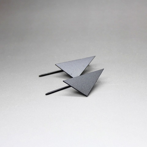 Simple ornament factory wholesale new high-end copper casting delicate beautiful geometric triangle stud earrings ► Photo 1/6