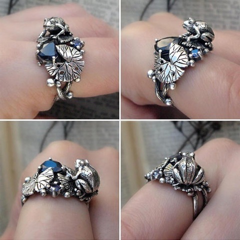 Vintage Silver Color Lotus Leaf Frog Ring for Women Creative Unique Finger Ring Inlaid Blue Zircon Jewelry bague femme Size 6-10 ► Photo 1/6