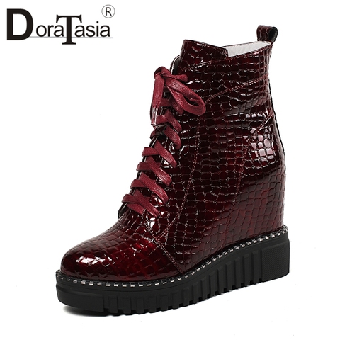 Fashion Patent Cow Leather Platform Ankle Boots Women Autumn Winter Fretwork Western Shoes Woman Height Increase 32-40 ► Photo 1/6