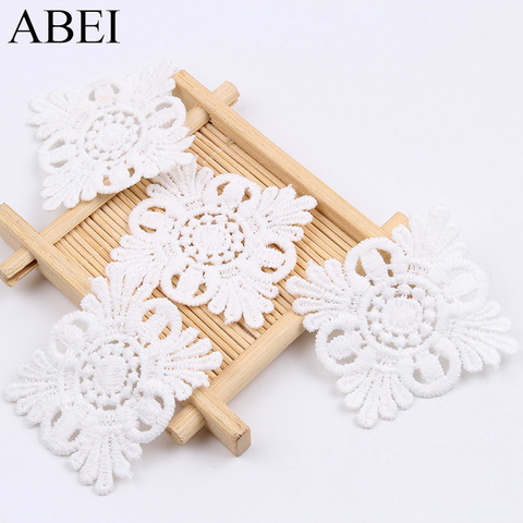 20pcs/lot Embroidered Cotton Flower Applique Trims for Garment Accessories Decoration DIY Handmade Sew On Guipure Lace Fabric ► Photo 1/4