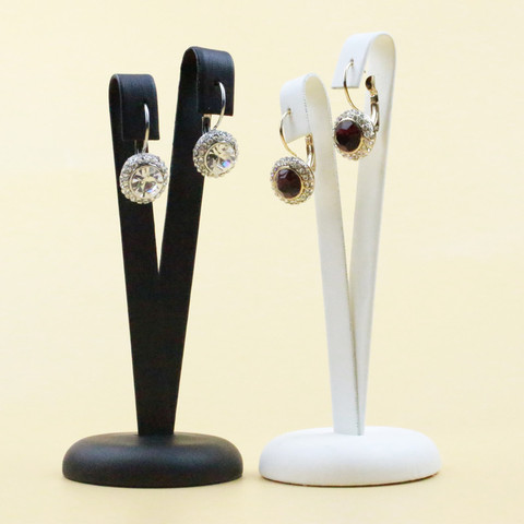 New Fashion Black White V Shape PU Leather Creative Earrings Display Holder Earrings Display Stand Earrings Rack Jewelry Display ► Photo 1/6