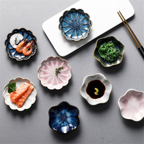 Creative Sauce Dish Japanese Ceramic Flower Plate Seasoning Soy Sauce Bowl Vinegar Ketchup Dishes Decoration Home Tableware 1pc ► Photo 1/6