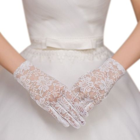 Womens Floral Lace White Short Gloves Full Fingered Wrist Length Through Solid Color Bridal Wedding Mittens Vintage Crocheted ► Photo 1/6