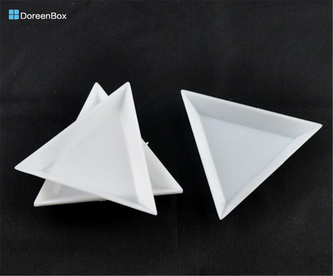 20 PCs Doreen Box Plastic Triangular Sorting Trays Tool White Color For Displaying Beads Jewelry Findings 64x73x10mm ► Photo 1/3