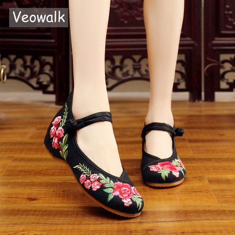 Veowalk Handmade Women's Vintage Embroidered Canvas Ballet Flats Ladies Comfortable Chinese Ballerinas Women Embroidery Shoes ► Photo 1/6