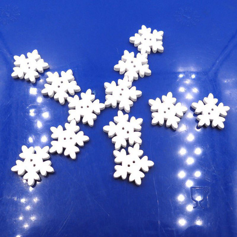 New Hot 100PCs 18mm White Christmas Snowflake Wooden Buttons Fit Sewing and Scrapbook DIY Wedding Decoration ► Photo 1/6