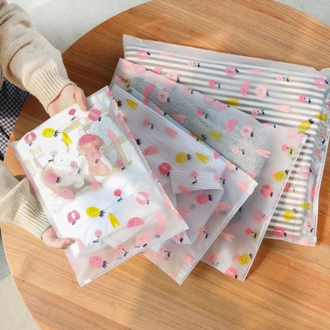 1pcs cute cartoon Travel storage bag waterproof underwear Sorting bags Zip Lock makeup Organizer pouch luggage Shoes Packing bag ► Photo 1/6