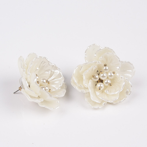 Vintage Boho Flower Simulated Pearl Stud Earring Acrylic White Fashion Jewelry Earrings for Women Pendientes Brincos Gift 6A5020 ► Photo 1/1