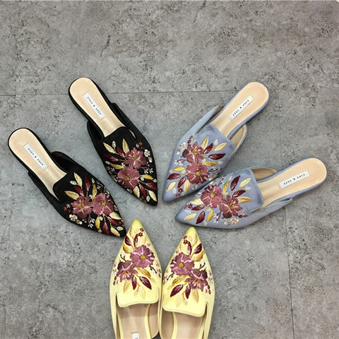 Embroider Shoes Woman Flowers Slippers Pointed Toe Mules Slides Low Flat Heel Flip Flops Women Brand Embroidery Floral Silk Shoe ► Photo 1/6