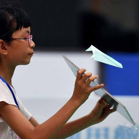 Never Falling Surfing Paper Aircraft Magic Toy Hand Throw Flying Glider Planes Educational Toys Kids Toy Gift Outdoor Toy ► Photo 1/6
