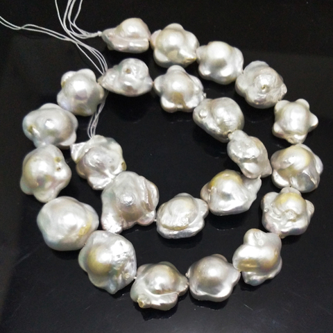 16 inches 16-17mm White Flower Shaped Natural Nucleated Baroque Pearl Loose Strand ► Photo 1/6