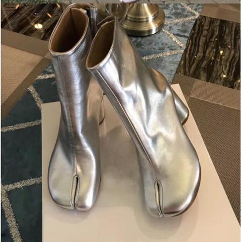 Tabi Split-toe Women Boots cream-colored Leather Buckle Chunky Block Heels Booties Botas Feminina Shoes Woman ► Photo 1/1
