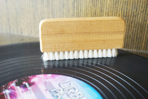 Wet or Dry Vinyl Record Cleaning Brush Real Goats Hair Wood Handle ► Photo 1/1