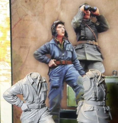 1:35  Soviet Commander Tucker (2 people) ► Photo 1/1