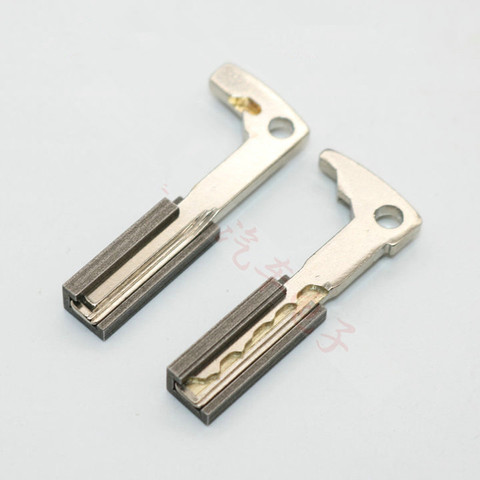 HU64 Key Machine Fixture Parts for Benz key cutting WENXING DEFU vertical key duplicating machines spare parts clamp ► Photo 1/5