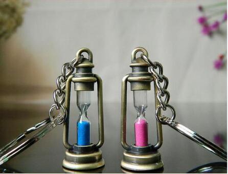 2022 cute metal lamp shape timer hourglass key chain ring couple keychain creative trinket novelty item best gift for women&men ► Photo 1/5