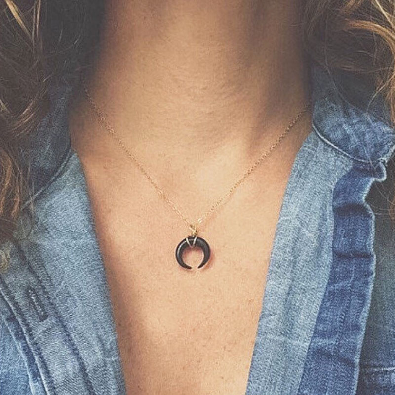 NEW  Women Fashion Retro Alloy Chain Crescent Moon Pendant Necklace Jewelry Gift 