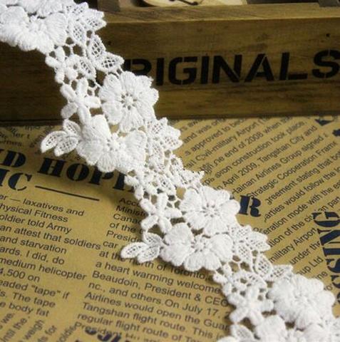 3 Yards/lot 5cm Width White Cotton Lace Trim Water Soluble Embroidery Cotton DIY Lace Fabric Clothing Garment Accessories ► Photo 1/4